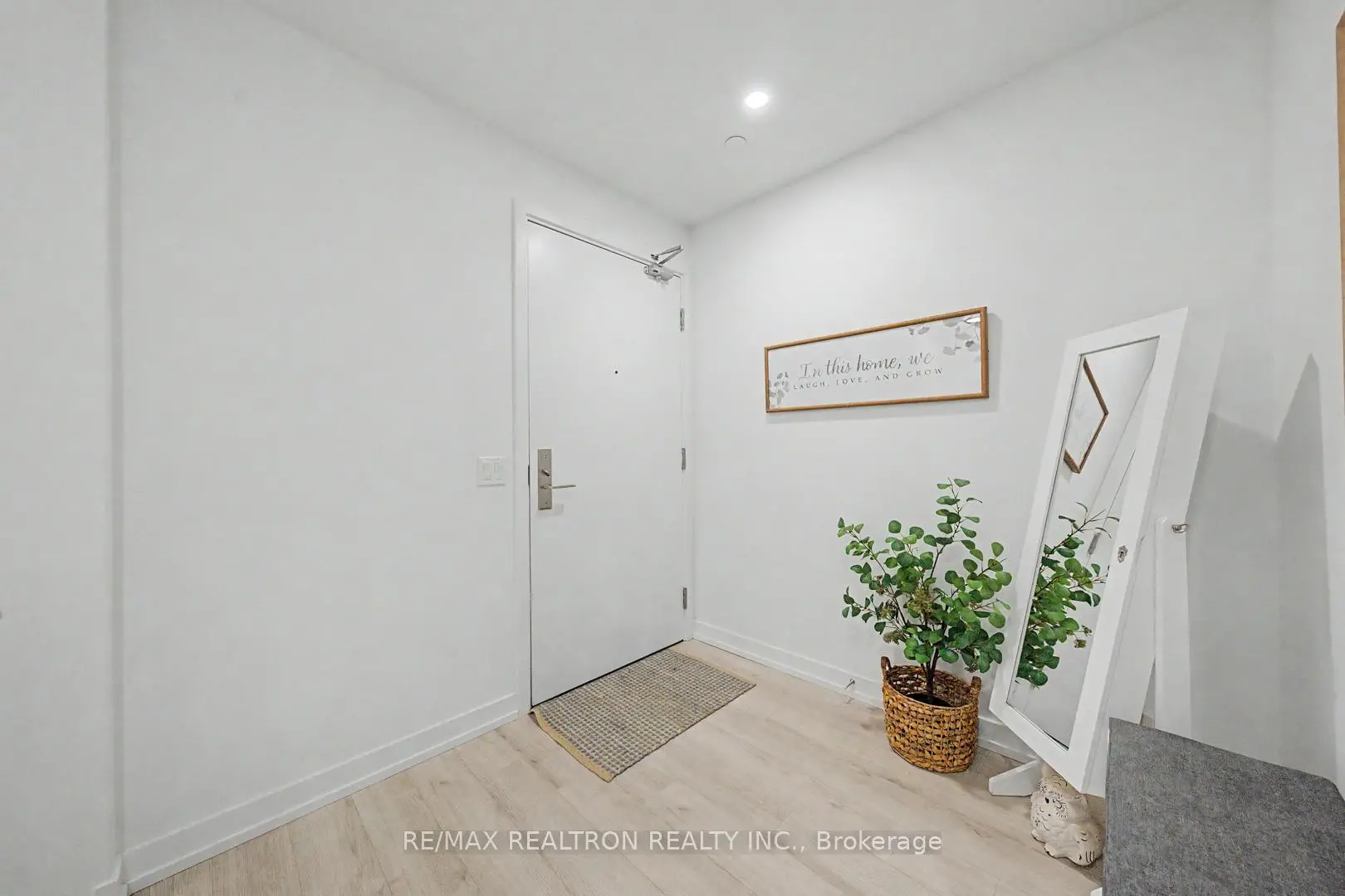 Toronto 共管镇屋