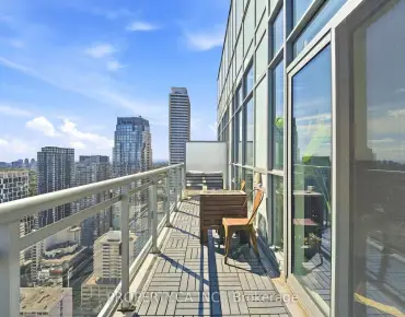 #Ph3608-89 Dunfield Ave Mount Pleasant West 1睡房1卫生间1车位, 出售价格639000.00加元