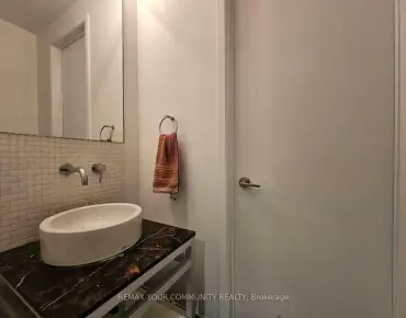 #210-380 Macpherson Ave Casa Loma 2睡房2卫生间1车位, 出售价格788800.00加元