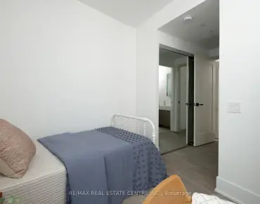 
            #6210-10 York St Waterfront Communities C1 3睡房3卫生间2车位, 出售价格1749000.00加元                    