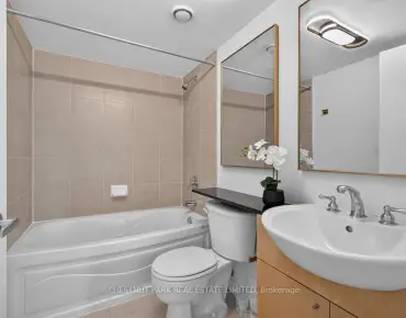 
            #1105-361 Front St W Waterfront Communities C1 2睡房2卫生间1车位, 出售价格899000.00加元                    