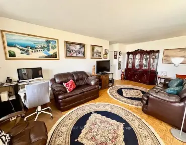 #112-70 Old Sheppard Ave Pleasant View 2 beds 1 baths 1 garage 399000.00