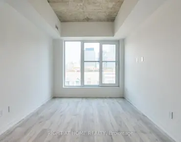 
            #704-2 Augusta Ave Waterfront Communities C1 1睡房1卫生间车位, 出售价格479900.00加元                    