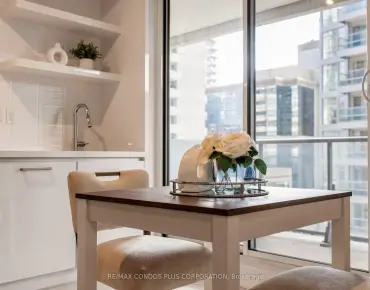 #506-2221 Yonge St Mount Pleasant West 1 beds 1 baths 1 garage 448000.00