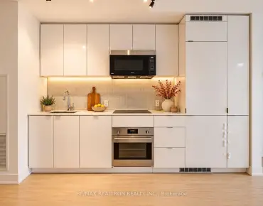 #513-7 Grenville St Bay Street Corridor 1 beds 2 baths garage 888000.00