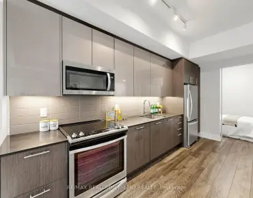 #201-403 Church St Church-Yonge Corridor 2睡房2卫生间1车位, 出售价格699000.00加元