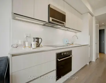 #2308-8 Cumberland St Annex 2 beds 2 baths garage 899000.00