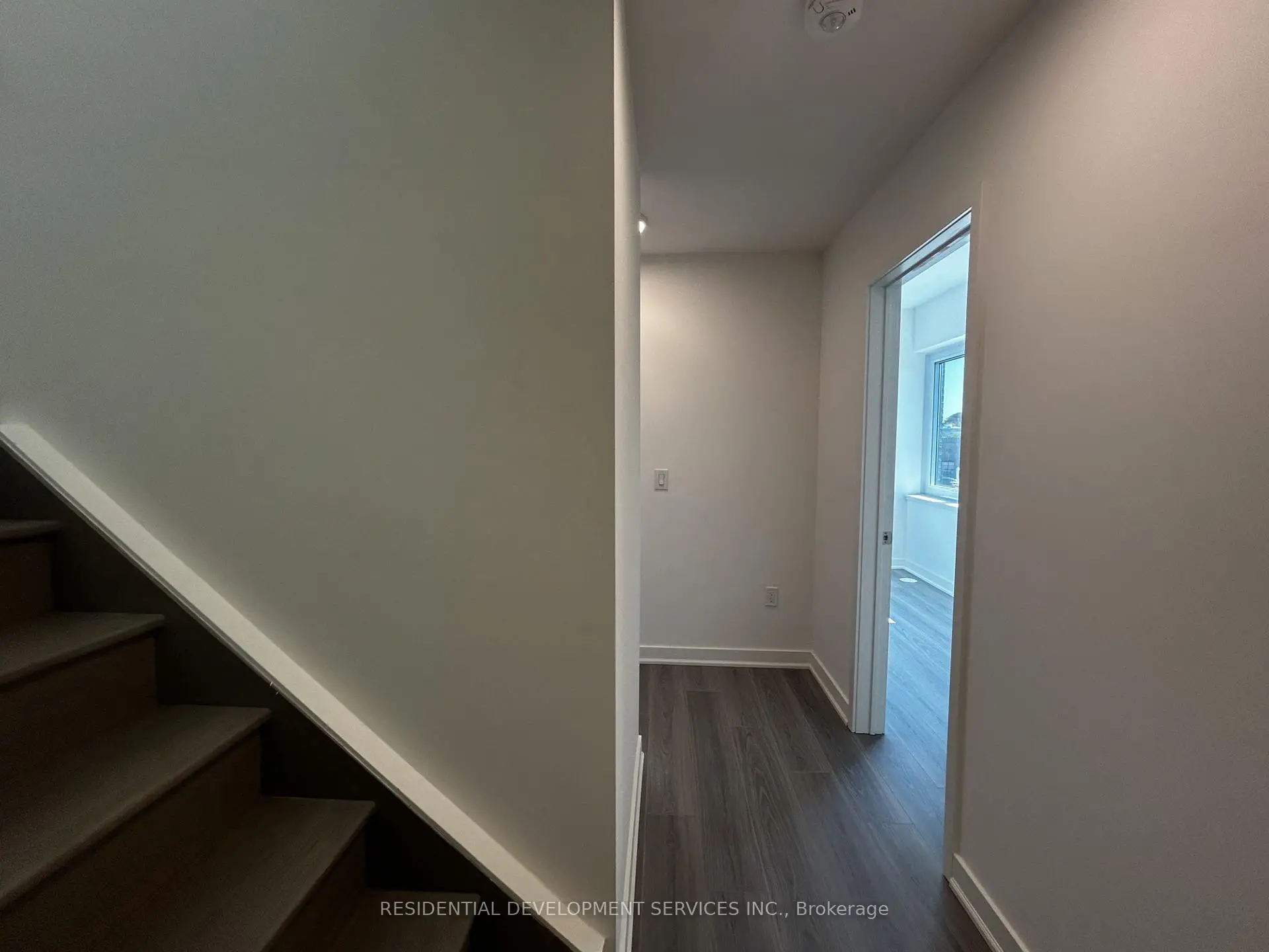 Toronto 共管镇屋