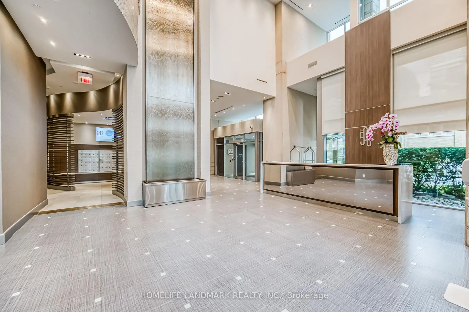 Toronto 共管镇屋