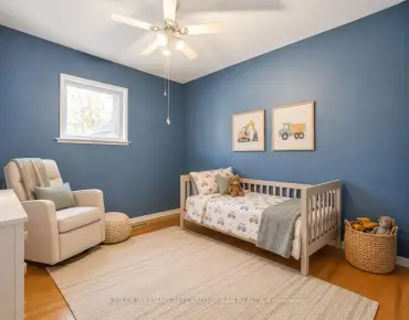 #102-25 Esterbrooke Ave Don Valley Village 3睡房2卫生间1车位, 出售价格618000.00加元