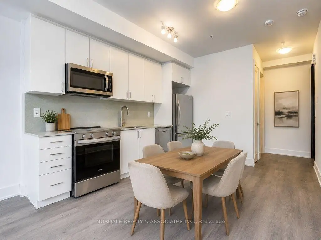 Toronto 共管镇屋