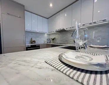 
            #4412-488 University Ave Kensington-Chinatown 1睡房1卫生间车位, 出售价格699000.00加元                    