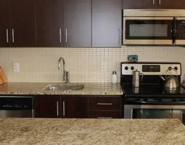 #405-116 George St Moss Park 2 beds 1 baths 1 garage 749900.00