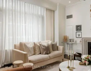 
            #3802-311 Bay St Bay Street Corridor 2睡房2卫生间车位, 出售价格1550000.00加元                    