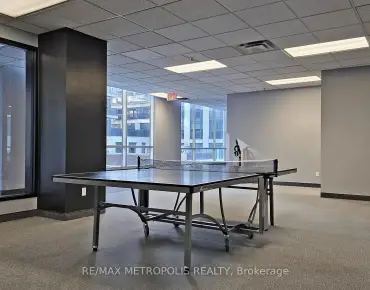 
#1702-7 Carlton St Church-Yonge Corridor  beds 1 baths  garage 498000.00        