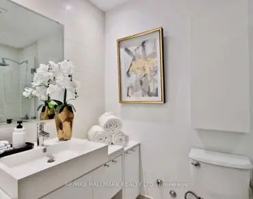 #108-5 Hanna Ave Niagara 2 beds 2 baths 1 garage 799000.00