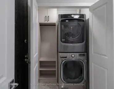 
            #2902-18 Yorkville Ave Annex 2睡房2卫生间1车位, 出售价格2150000.00加元                    