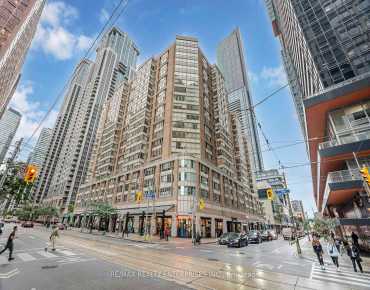 
#701-717 Bay St Bay Street Corridor 2 beds 2 baths 1 garage 899900.00        