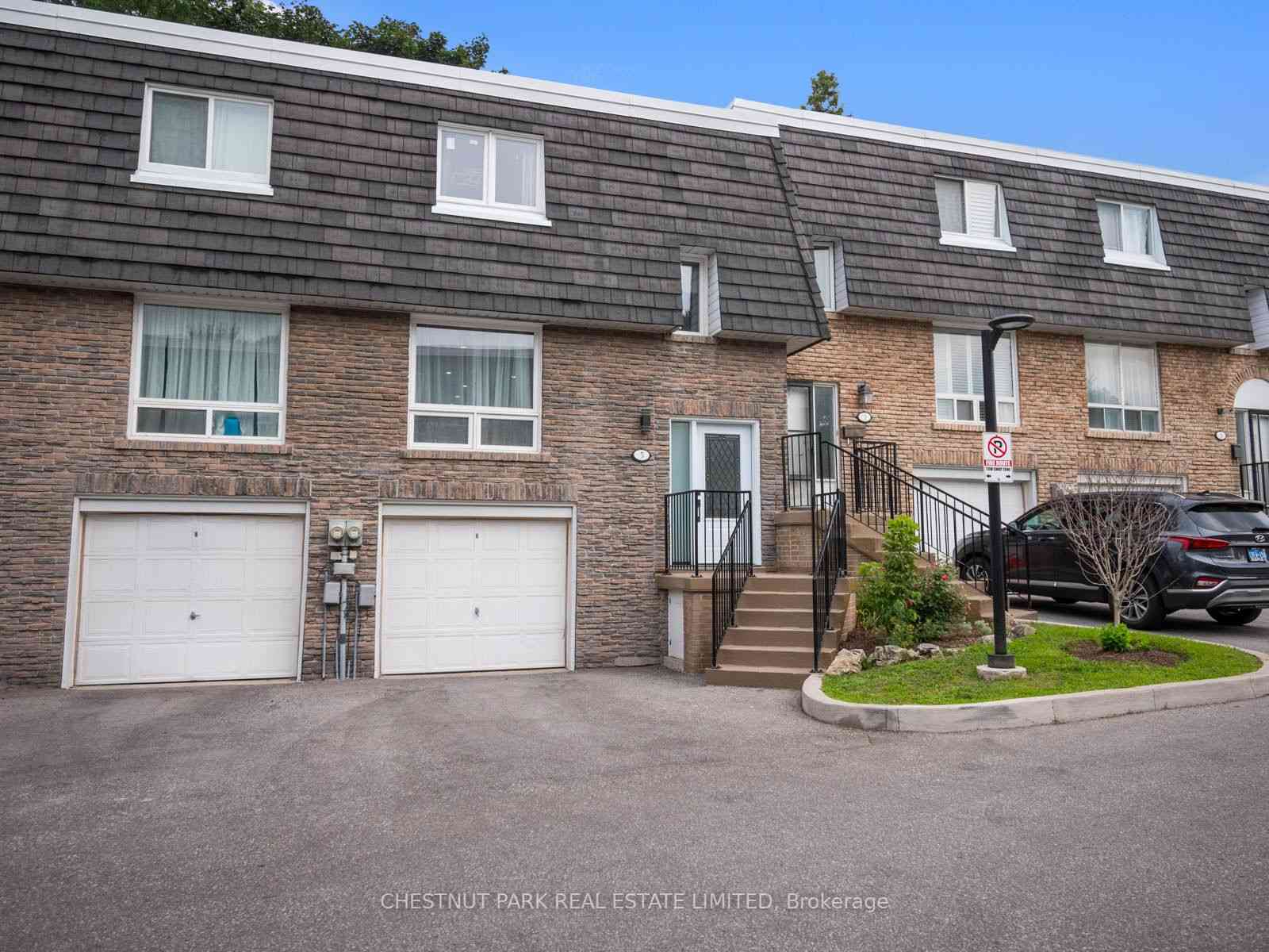 Toronto condo townhouses