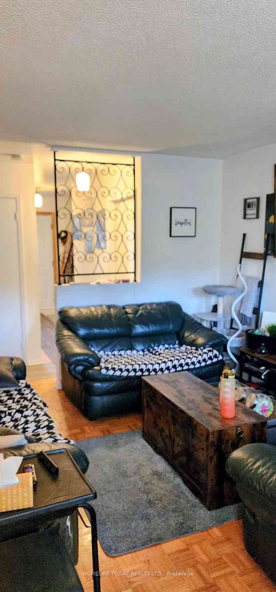 Toronto condo townhouses