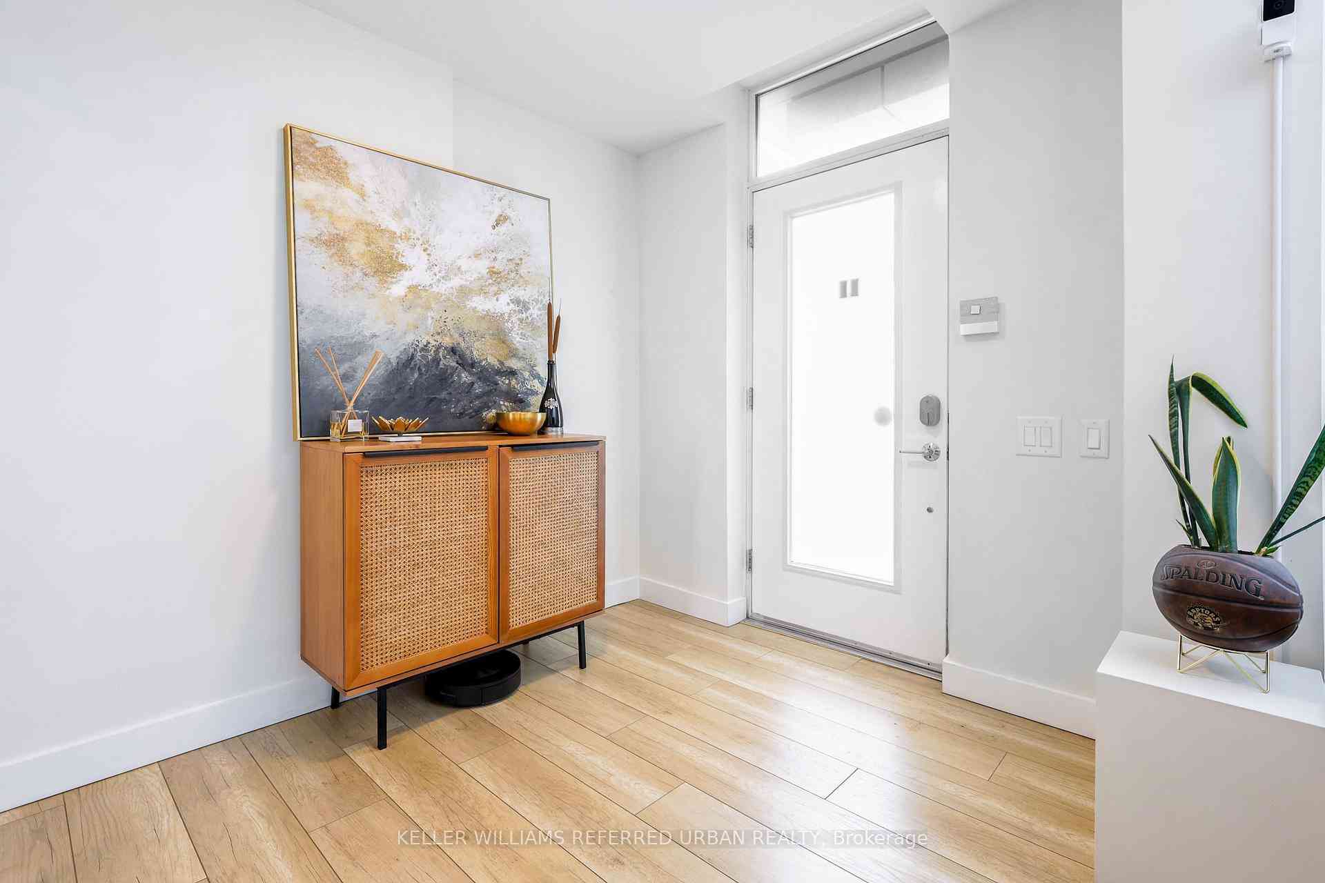 Toronto 共管镇屋