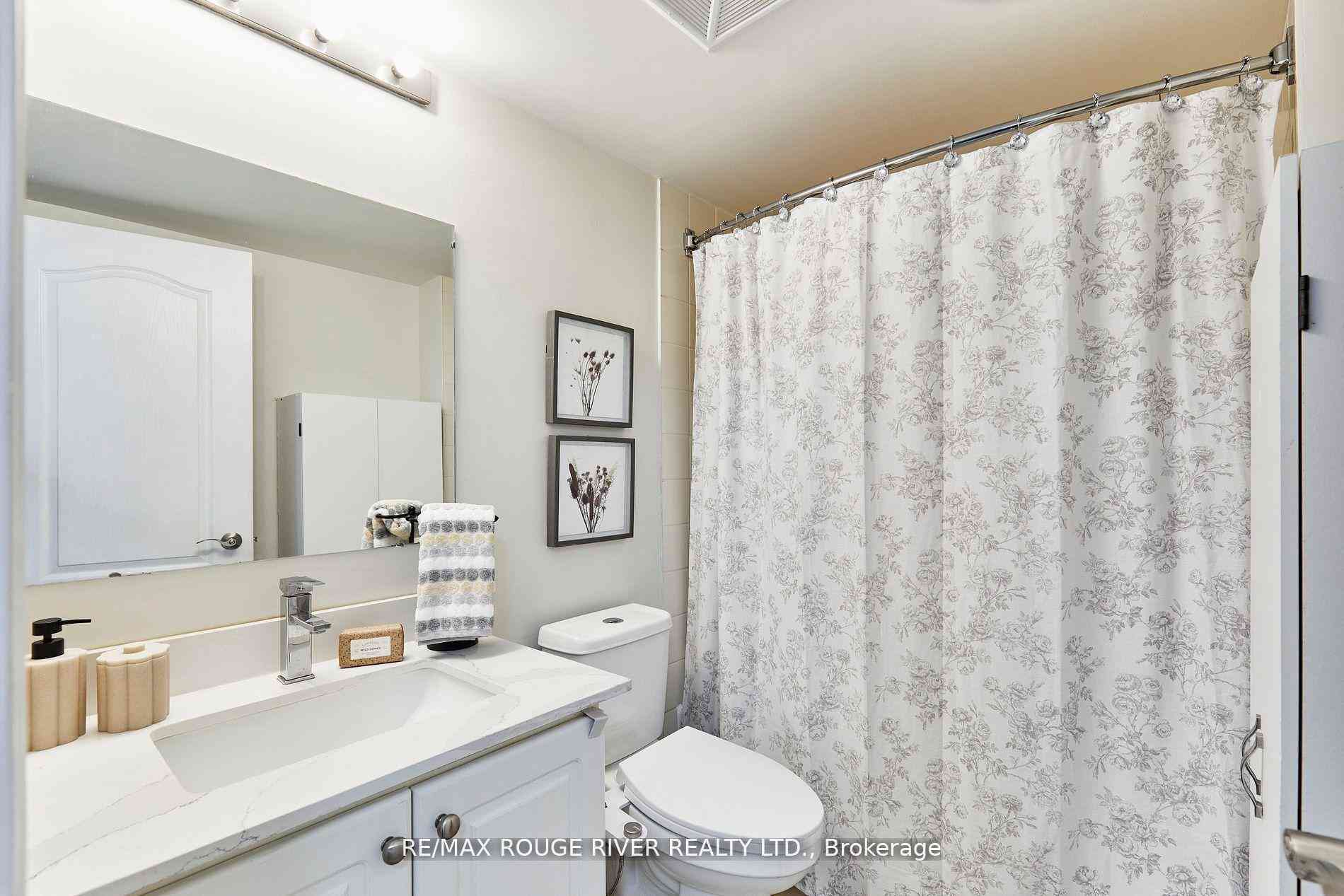 Toronto condo townhouses