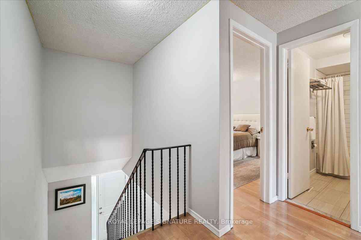 Toronto 共管镇屋