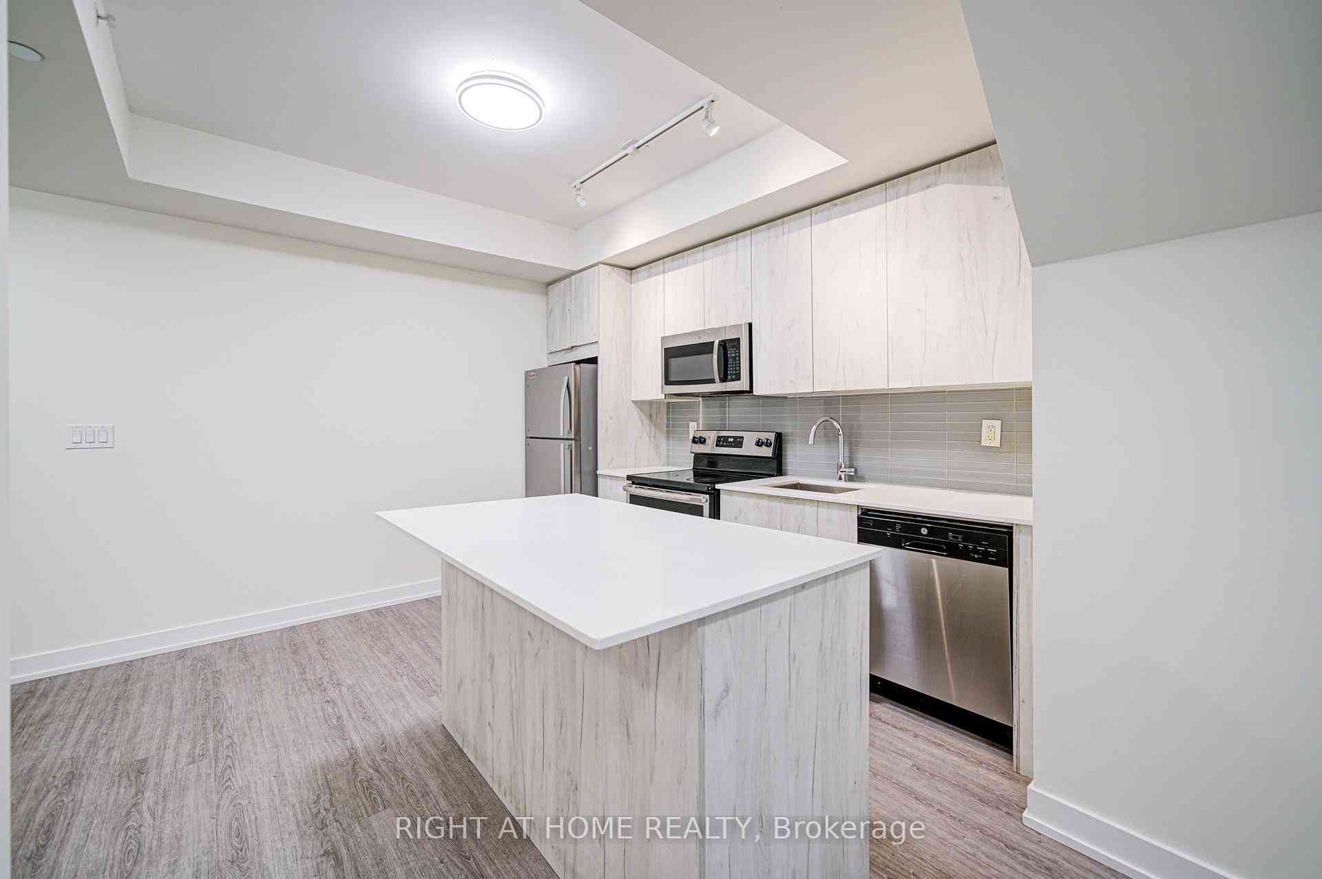 Toronto condo townhouses