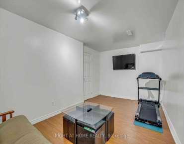 #42-1121 Sandhurst Circ Agincourt North 3 beds 2 baths 2 garage 715000.00