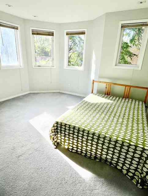 Toronto condo townhouses