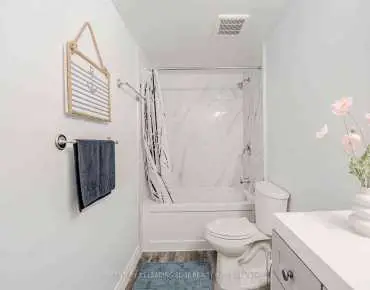 
            #801-15 Sewells Rd Malvern 2睡房1卫生间1车位, 出售价格349000.00加元                    