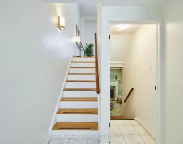 
            #86-121 Centennial Rd Centennial Scarborough 3睡房2卫生间2车位, 出售价格579900.00加元                    