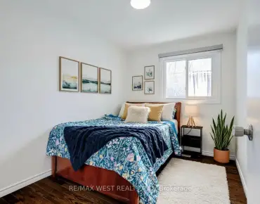 
            #5-34 Dundalk Dr Dorset Park 3睡房2卫生间2车位, 出售价格699000.00加元                    