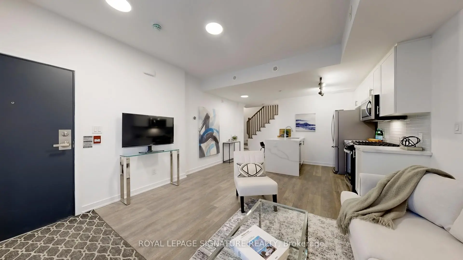 Toronto Condo Townhouse assignment