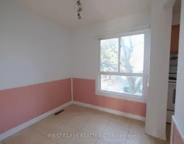 
#10-1180 Sandhurst Circ Agincourt North 3 beds 2 baths 2 garage 699999.00        