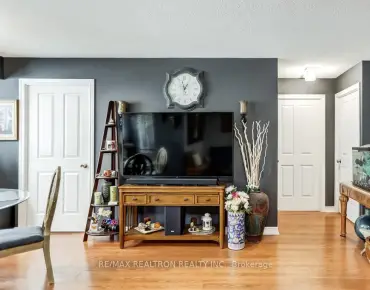 
#526-68 Corporate Dr Woburn 2 beds 2 baths 1 garage 610000.00        