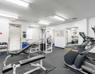 
            #404-90 Ling Rd West Hill 2睡房2卫生间1车位, 出售价格489000.00加元                    