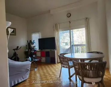 
            #100-6 thunder Grve Agincourt North 3睡房2卫生间3车位, 出售价格699900.00加元                    