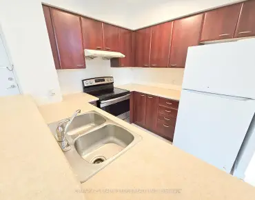 #TH120-38 Lee Centre Dr Woburn 2睡房2卫生间1车位, 出售价格618000.00加元