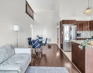 #53-653A Warden Ave Clairlea-Birchmount 3 beds 2 baths 3 garage 679000.00