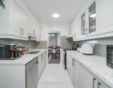 #1611-1 Massey Sq Crescent Town 2 beds 1 baths 1 garage 429000.00