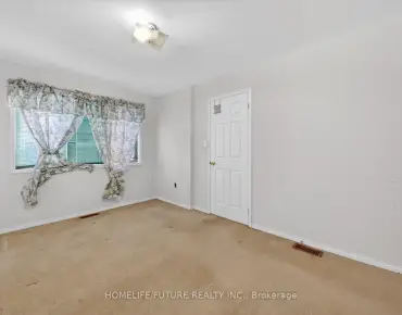 
            #17-435 Middlefield Rd Agincourt North 3睡房1卫生间2车位, 出售价格798800.00加元                    