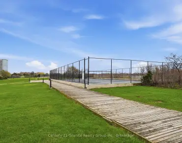 #180-1 Greystone Walk Dr Kennedy Park 2睡房2卫生间2车位, 出售价格525999.00加元