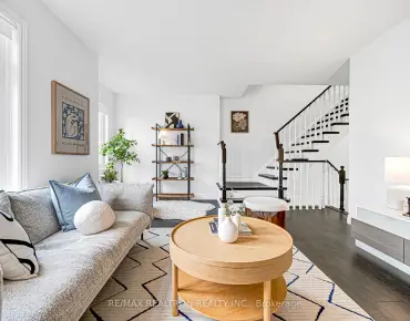 #11-238 Galloway Rd West Hill 4睡房3卫生间2车位, 出售价格699000.00加元