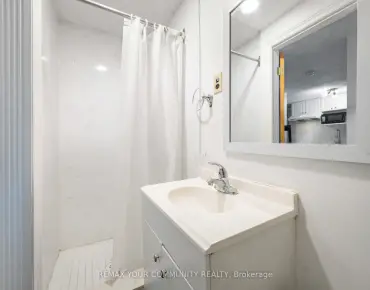 
            #1-141 Galloway Rd West Hill 3睡房3卫生间2车位, 出售价格599888.00加元                    
