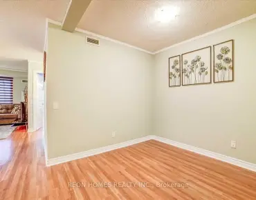 #302-83 Borough Dr Bendale 1睡房1卫生间1车位, 出售价格519000.00加元