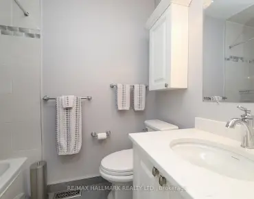
            #137-90 Wingarden Crt Malvern 3睡房1卫生间2车位, 出售价格599000.00加元                    