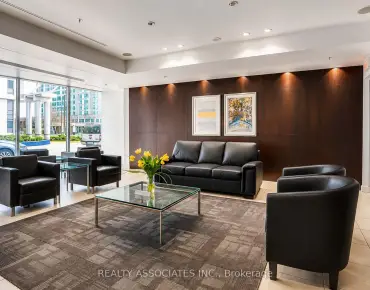
#2501-36 Lee Centre Dr Woburn 1 beds 1 baths 1 garage 410000.00        