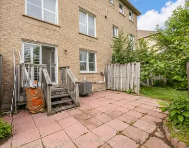 #15-1075 Ellesmere Rd Dorset Park 3睡房3卫生间2车位, 出售价格789000.00加元