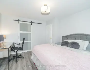 
#159-50 Scarborough Golf Club Rd Scarborough Village 3 beds 2 baths 1 garage 499900.00        
